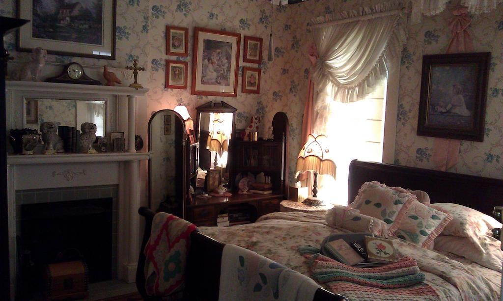 2439 Fairfield "A Bed And Breakfast" Shreveport Phòng bức ảnh
